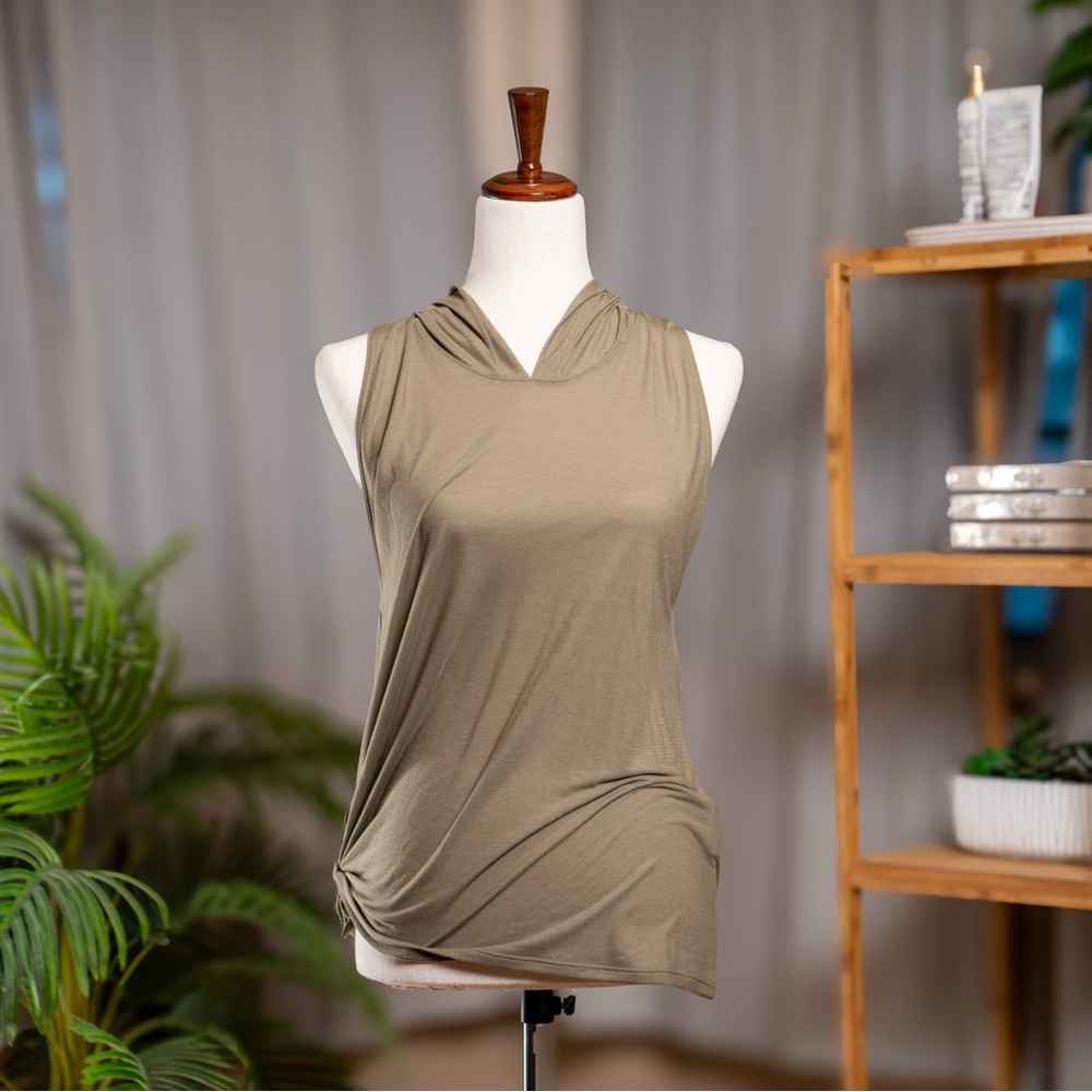 Under Armour Tan Asymmetrical Tank Top Relaxed Fit